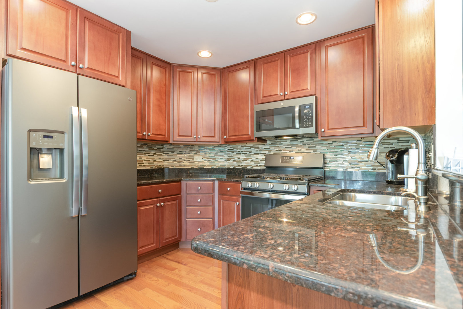 1024 N Camden Lane, South Elgin, IL 60177