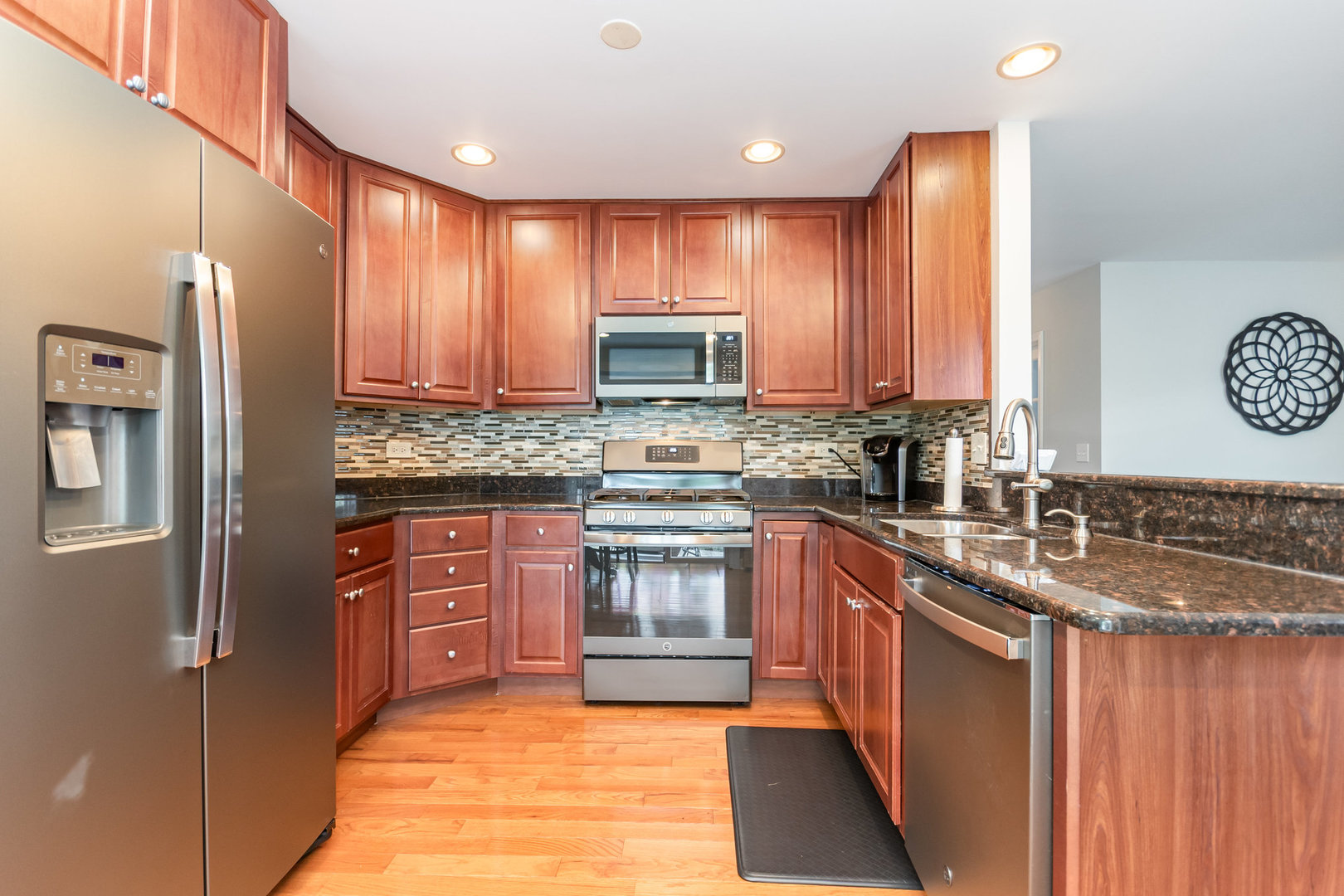 1024 N Camden Lane, South Elgin, IL 60177