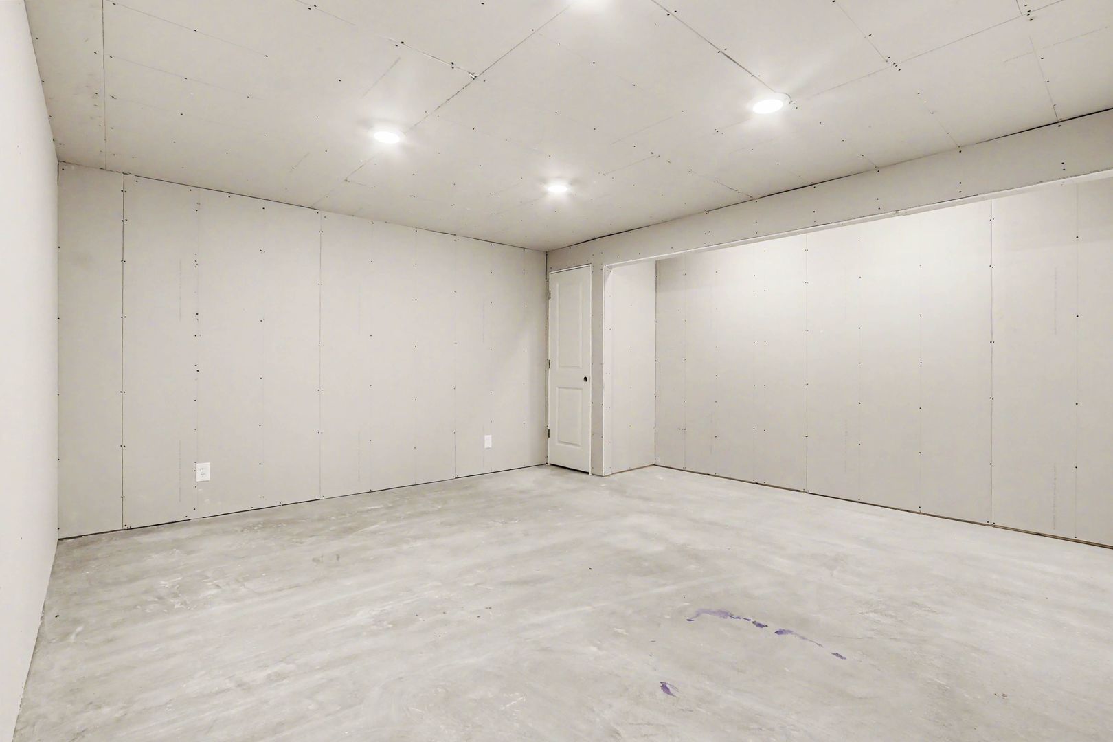 2077 Hearthstone Avenue, Yorkville, IL 60560