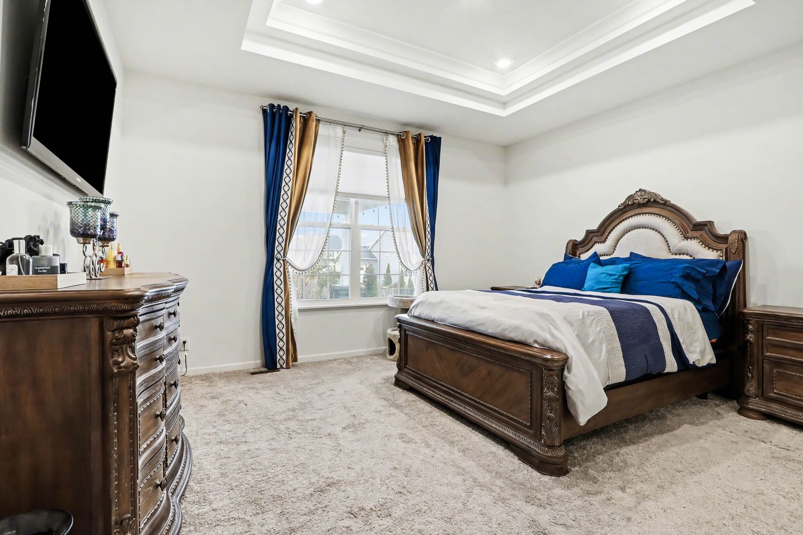 2077 Hearthstone Avenue, Yorkville, IL 60560