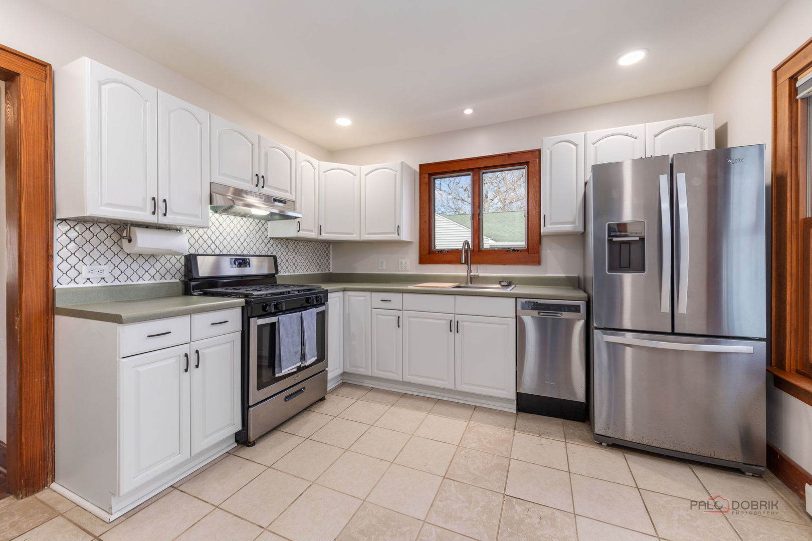 367 N Lake Street, Grayslake, IL 60030