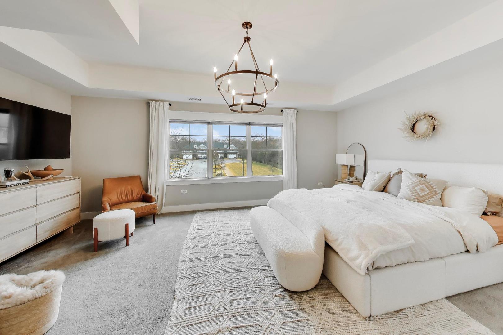 613 Bourbon Court, Naperville, IL 60565