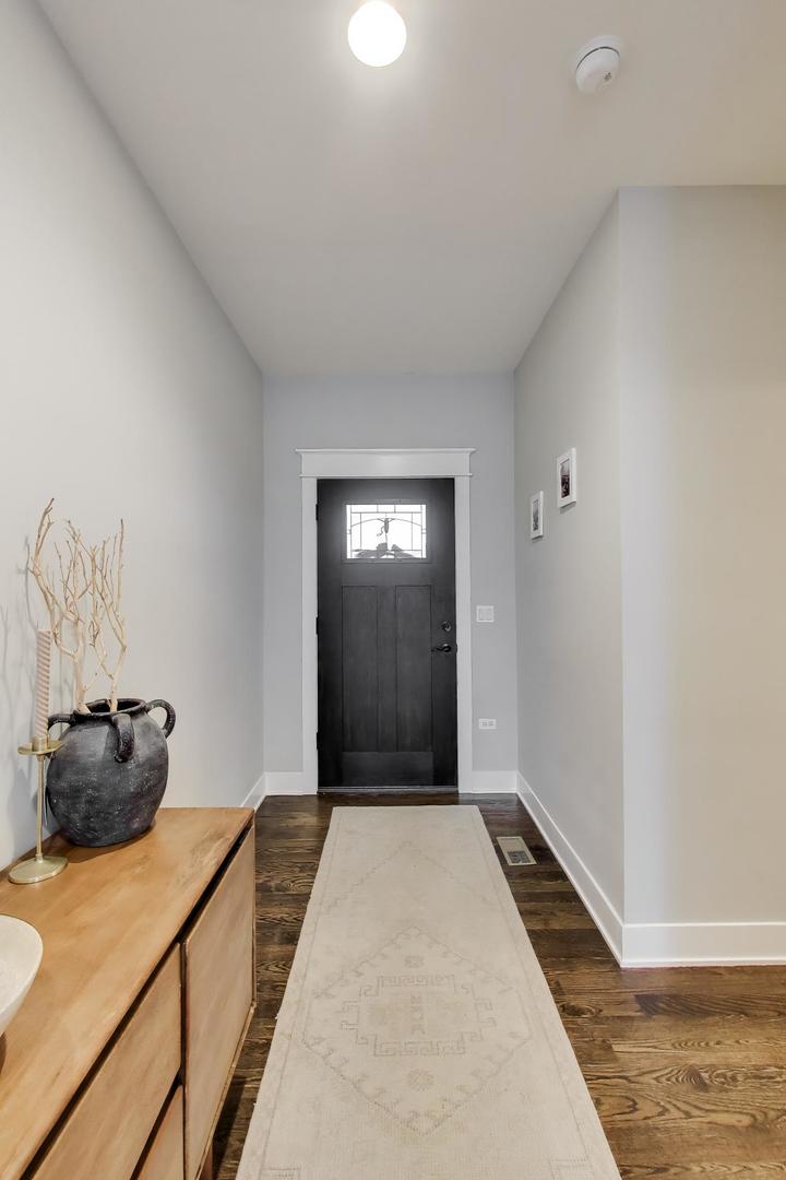 613 Bourbon Court, Naperville, IL 60565