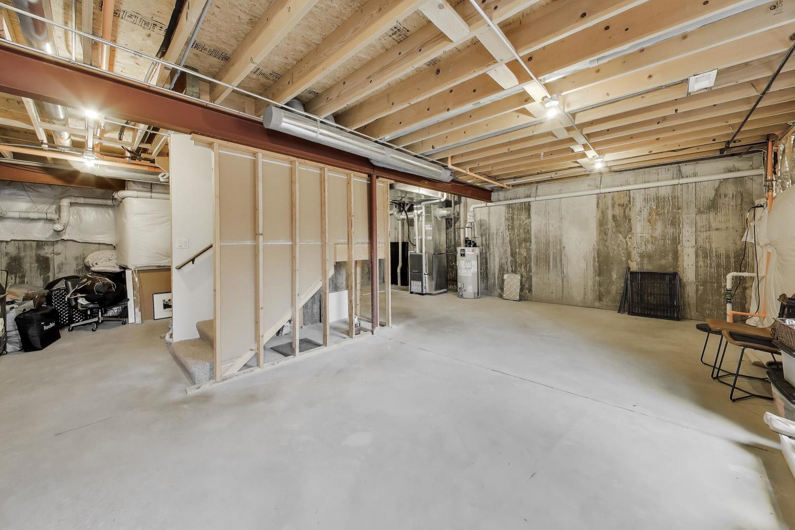 613 Bourbon Court, Naperville, IL 60565