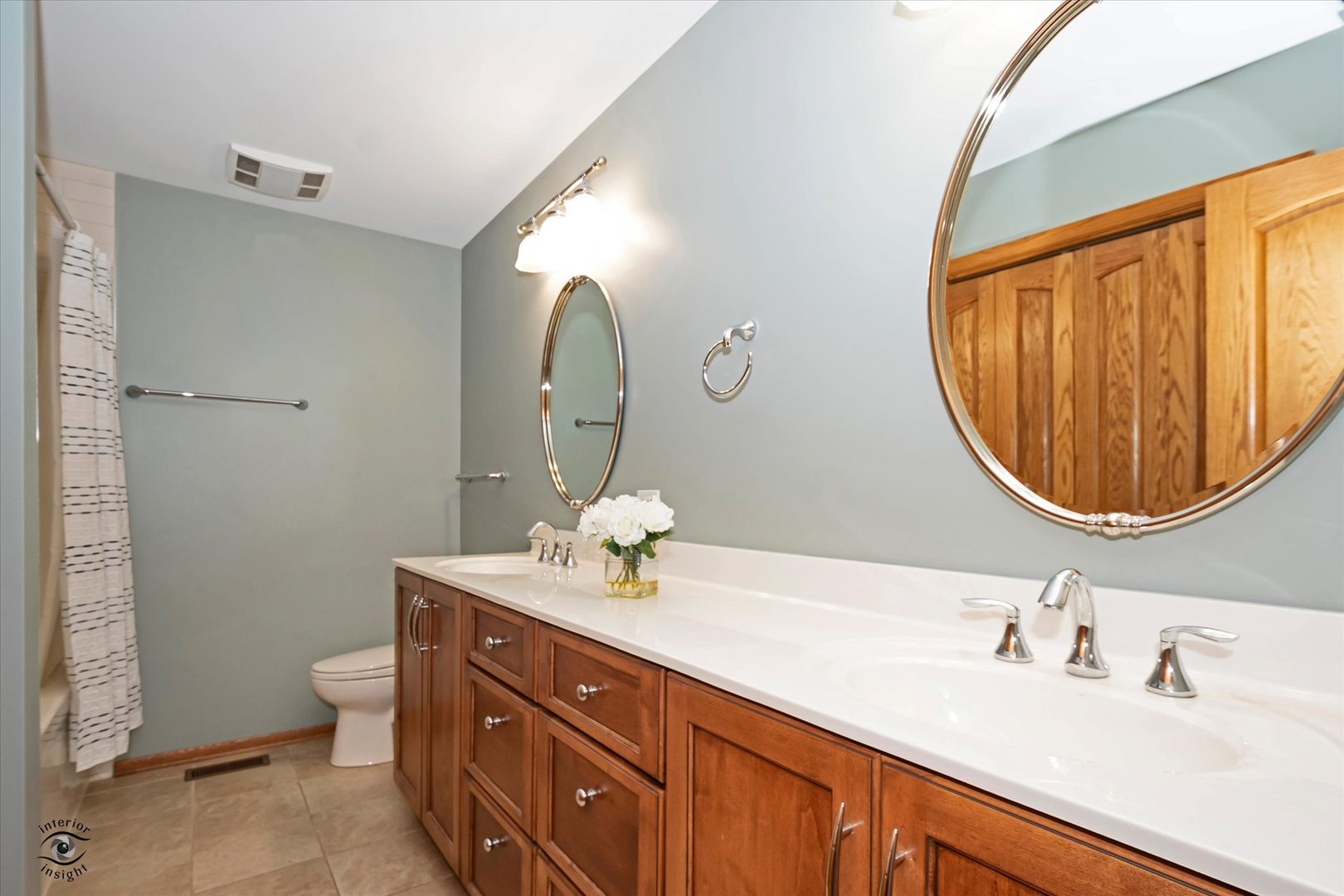 1022 Prestwick Drive, Frankfort, IL 60423