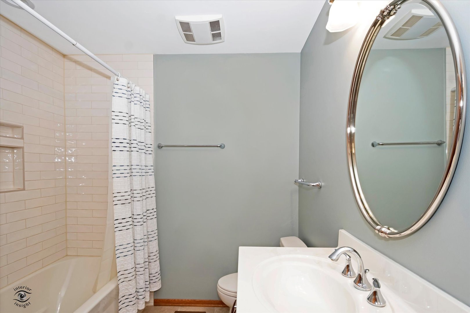 1022 Prestwick Drive, Frankfort, IL 60423