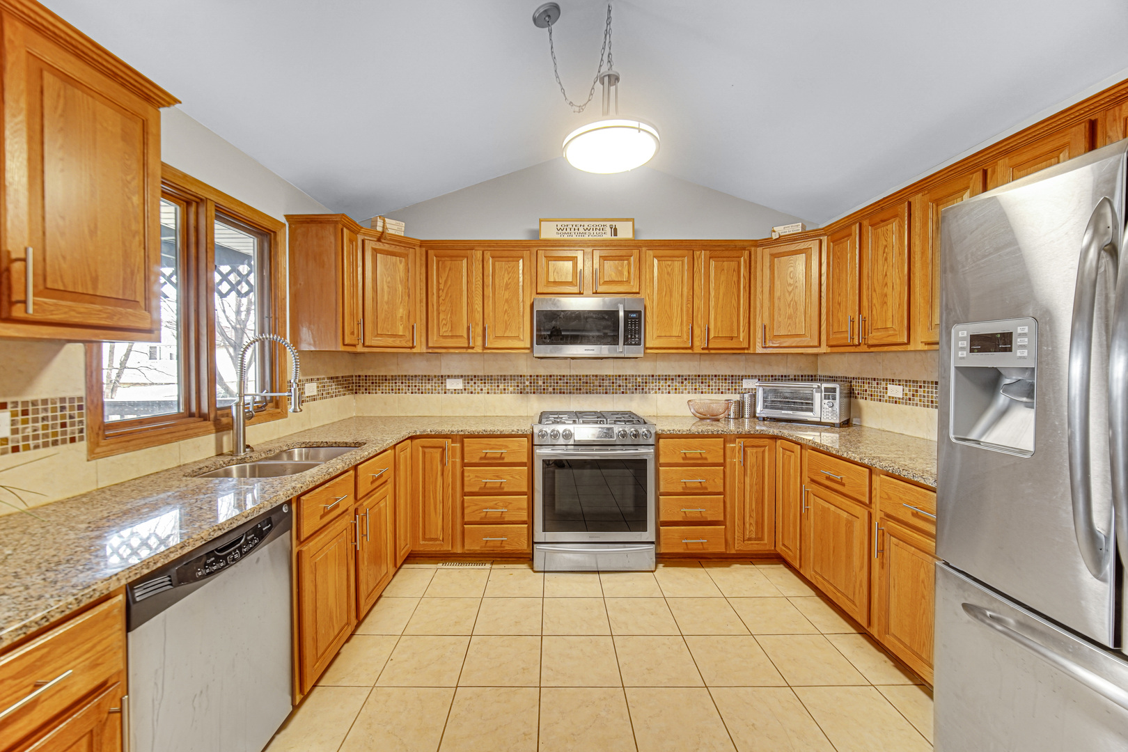 624 Driftwood Avenue, Romeoville, IL 60446