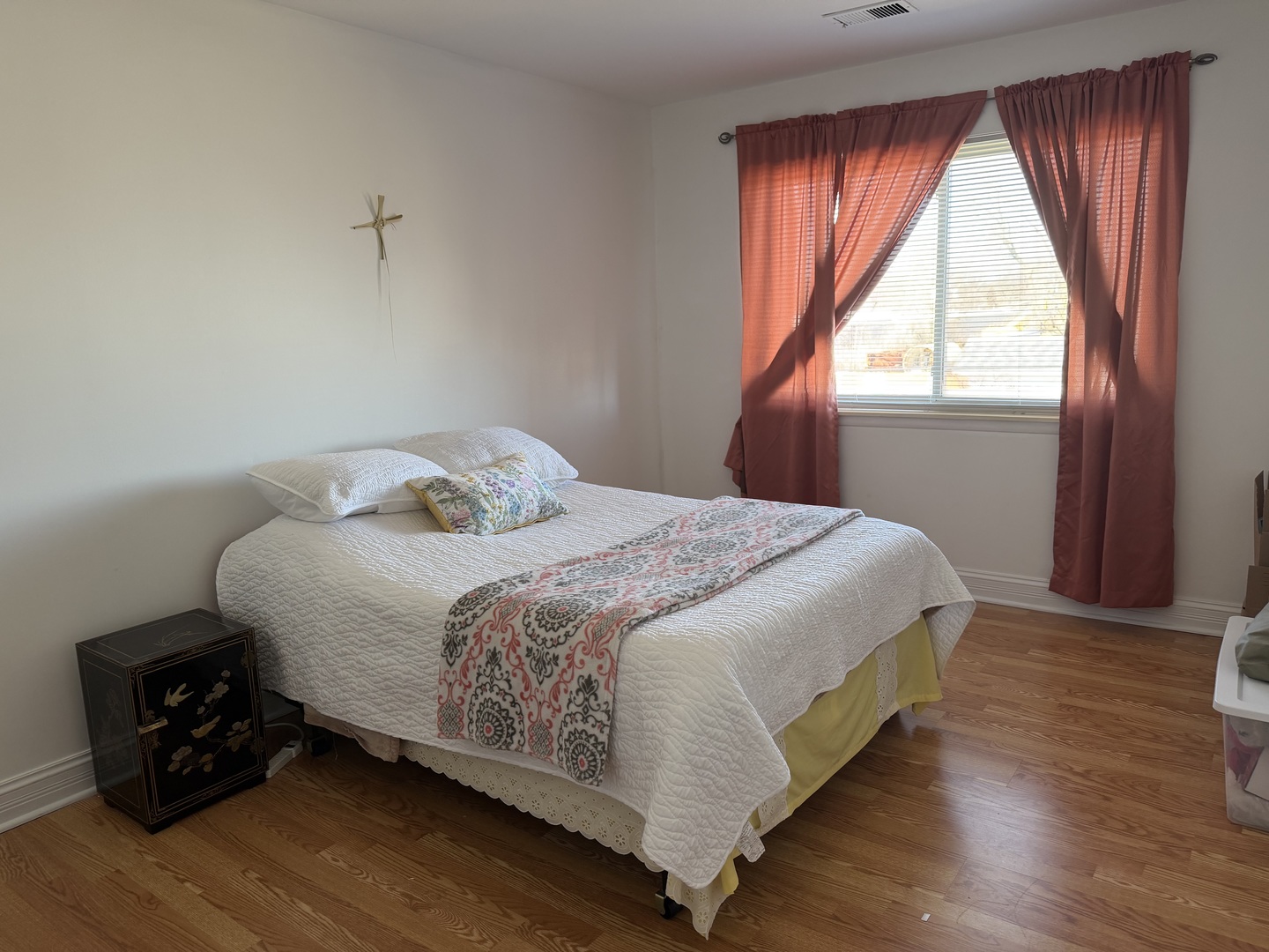 703 W Central Road #1C8, Mount Prospect, IL 60056