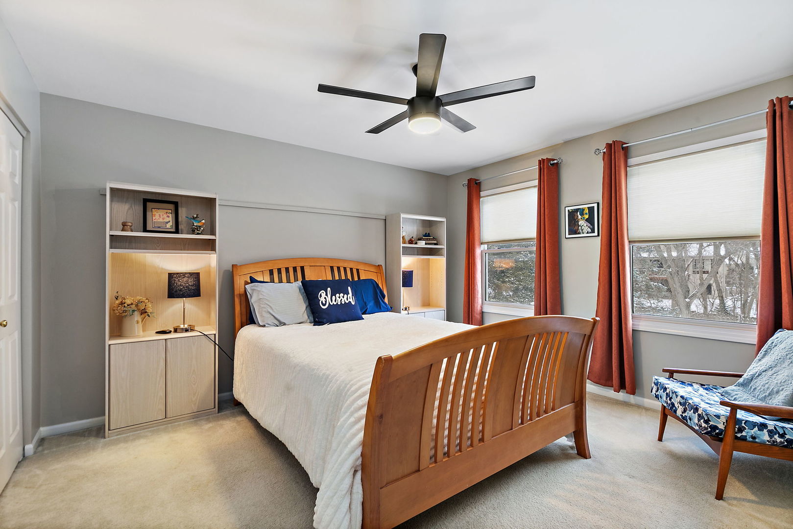 325 Stonegate Road, Algonquin, IL 60102