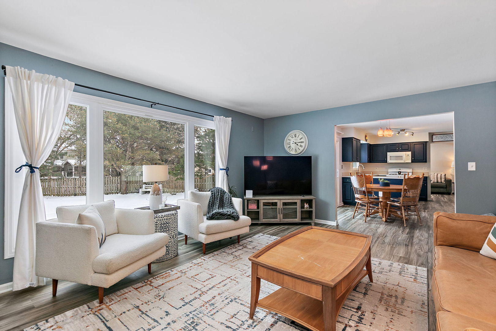 325 Stonegate Road, Algonquin, IL 60102