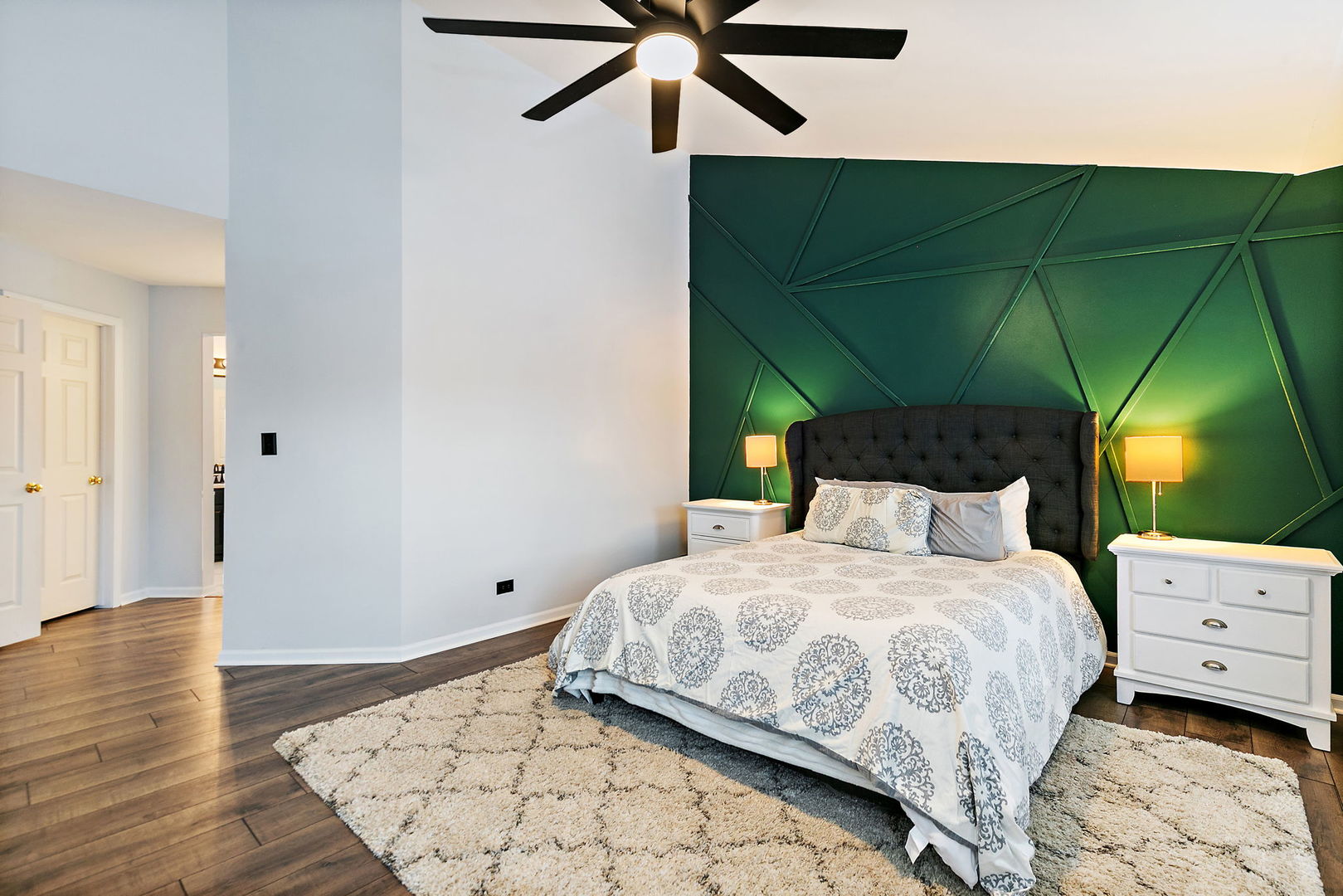 325 Stonegate Road, Algonquin, IL 60102