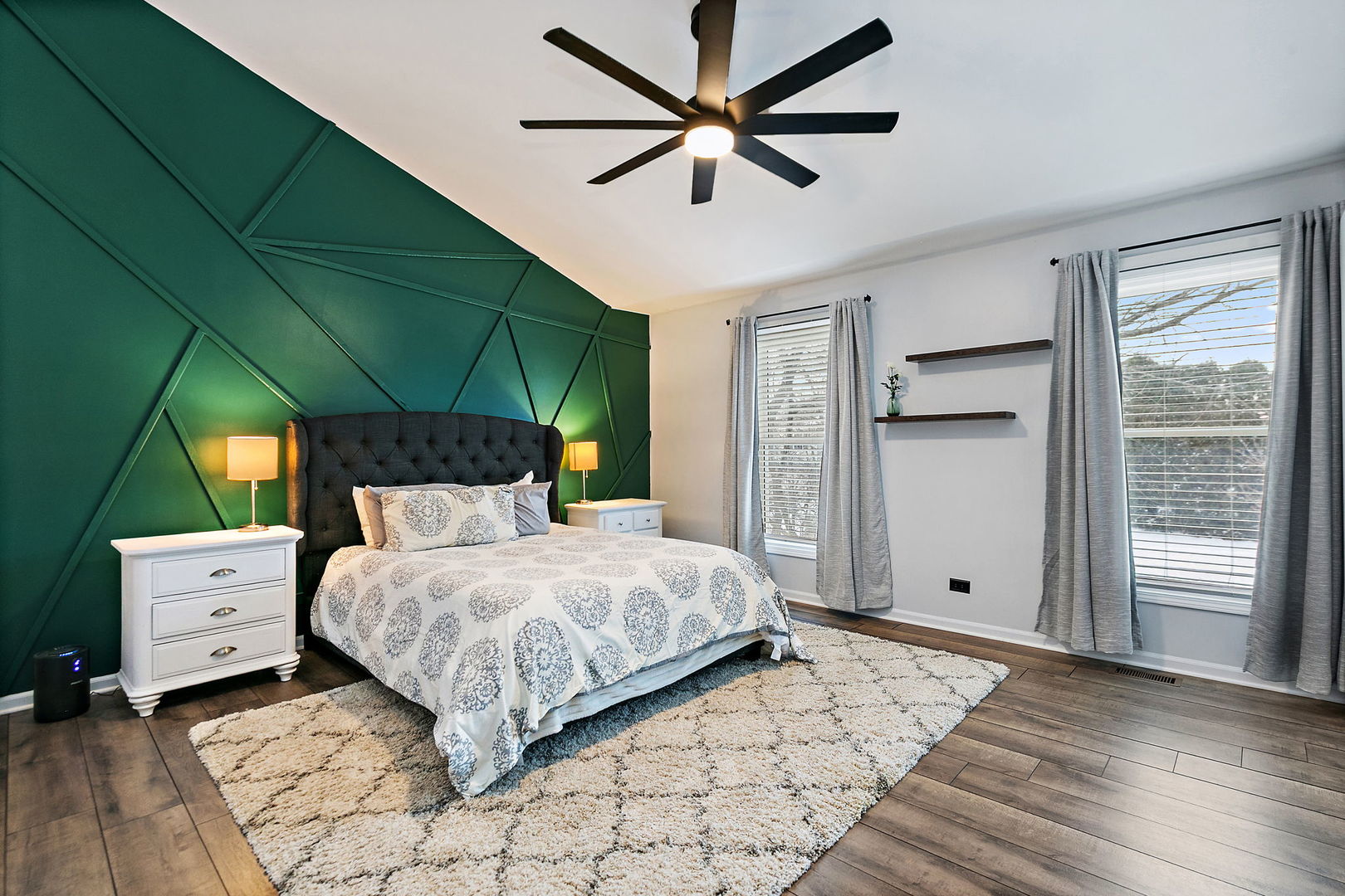 325 Stonegate Road, Algonquin, IL 60102