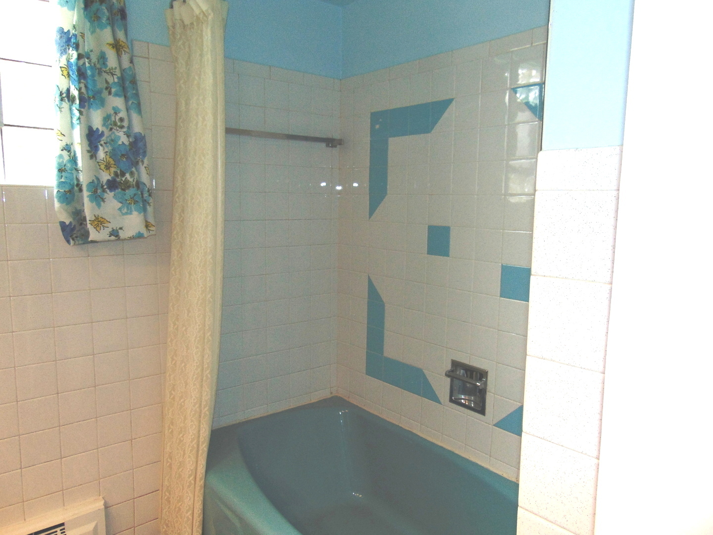 3044 N Kolmar Avenue, Chicago, IL 60641