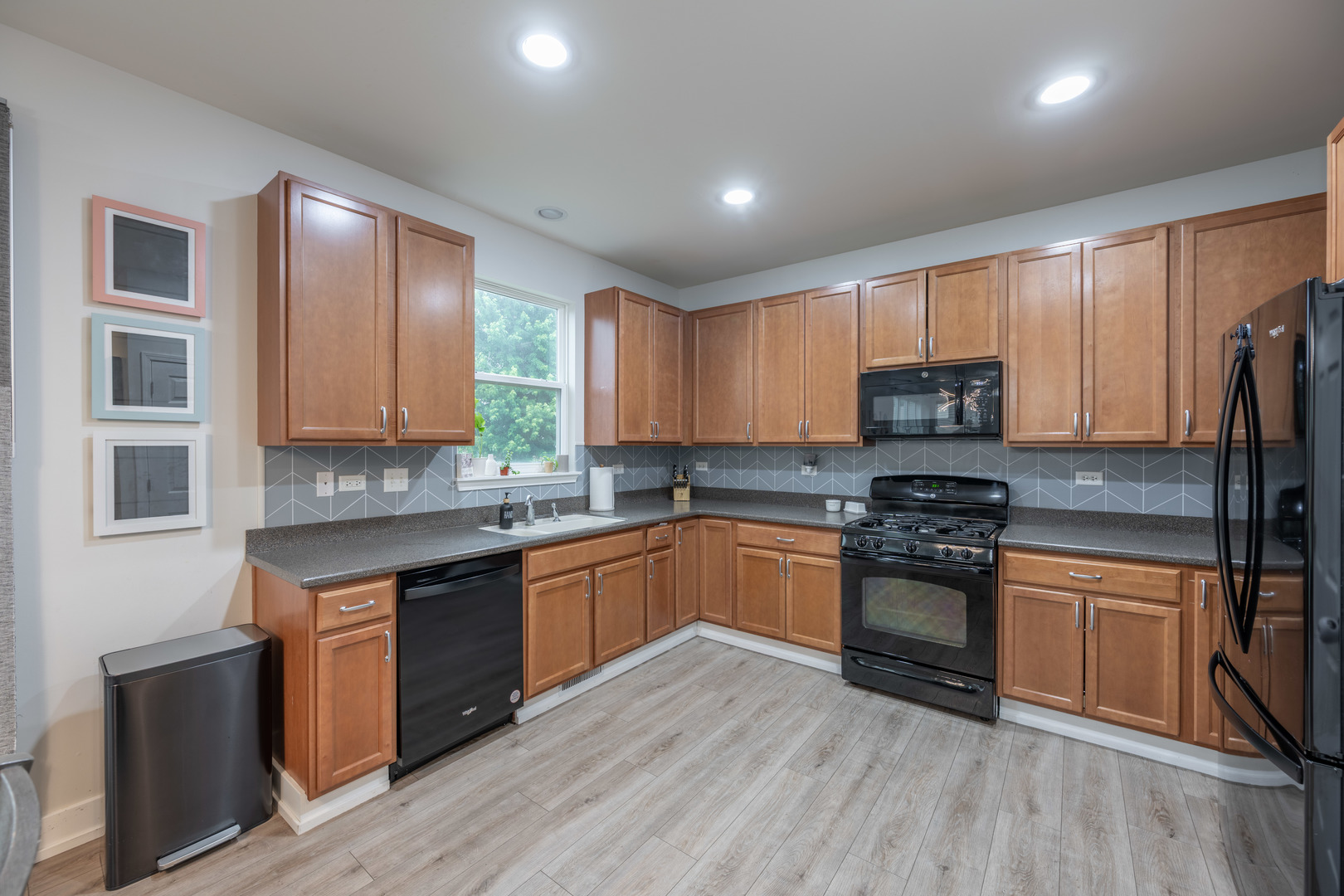 4333 SCHOFIELD Drive, Oswego, IL 60543