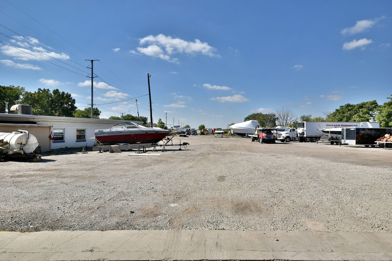 5700 W 41st Street, Forest View, IL 60402