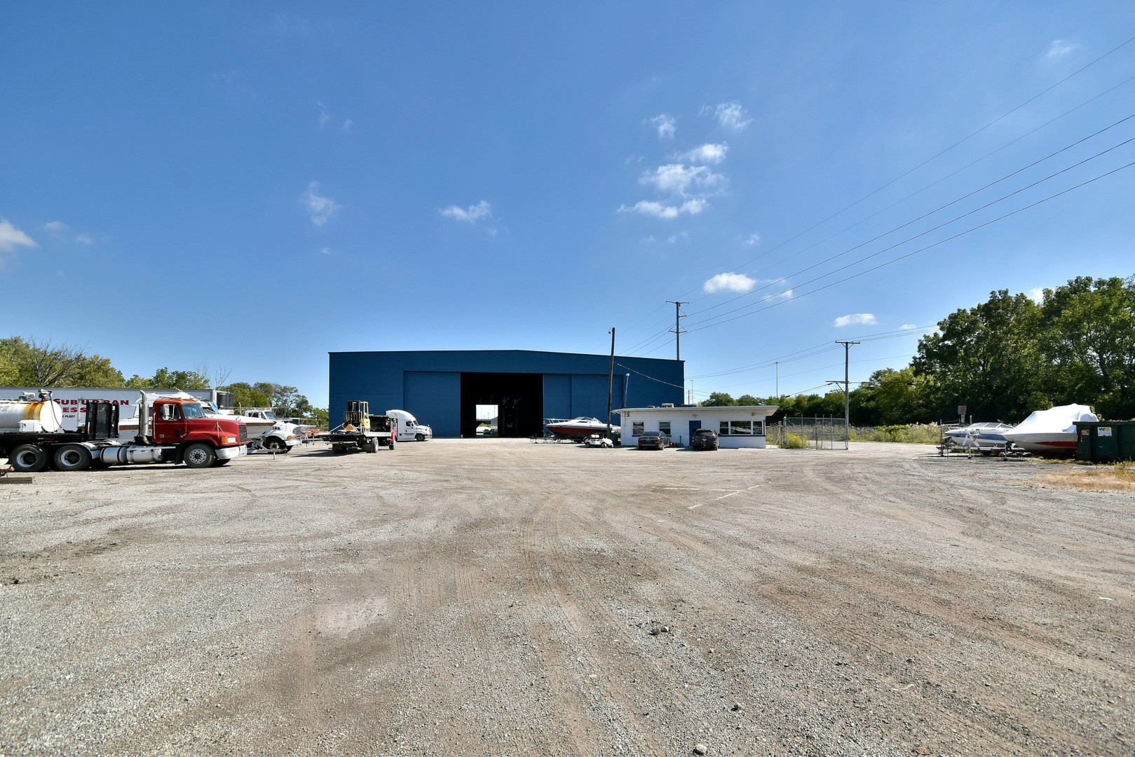 5700 W 41st Street, Forest View, IL 60402