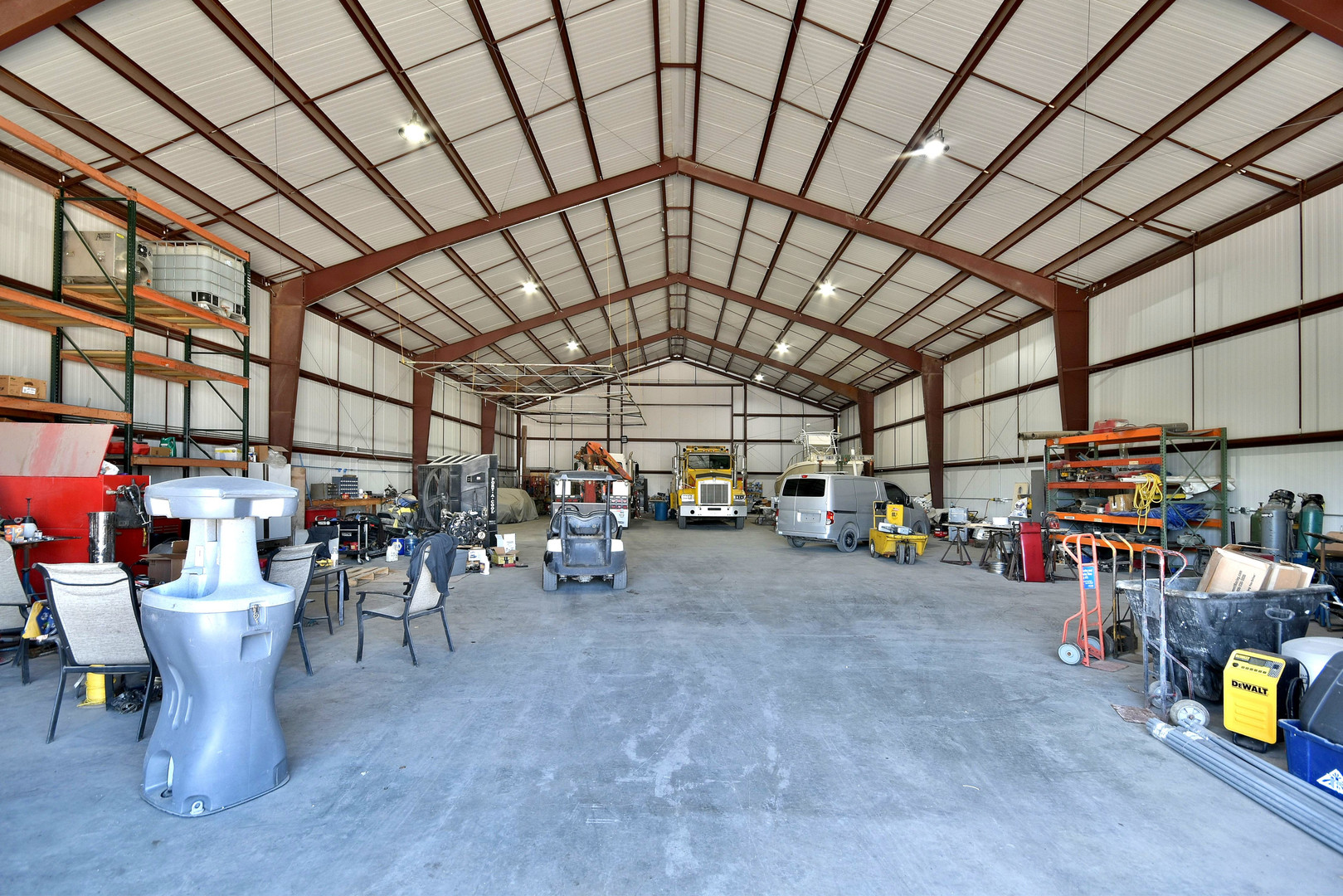 5700 W 41st Street, Forest View, IL 60402