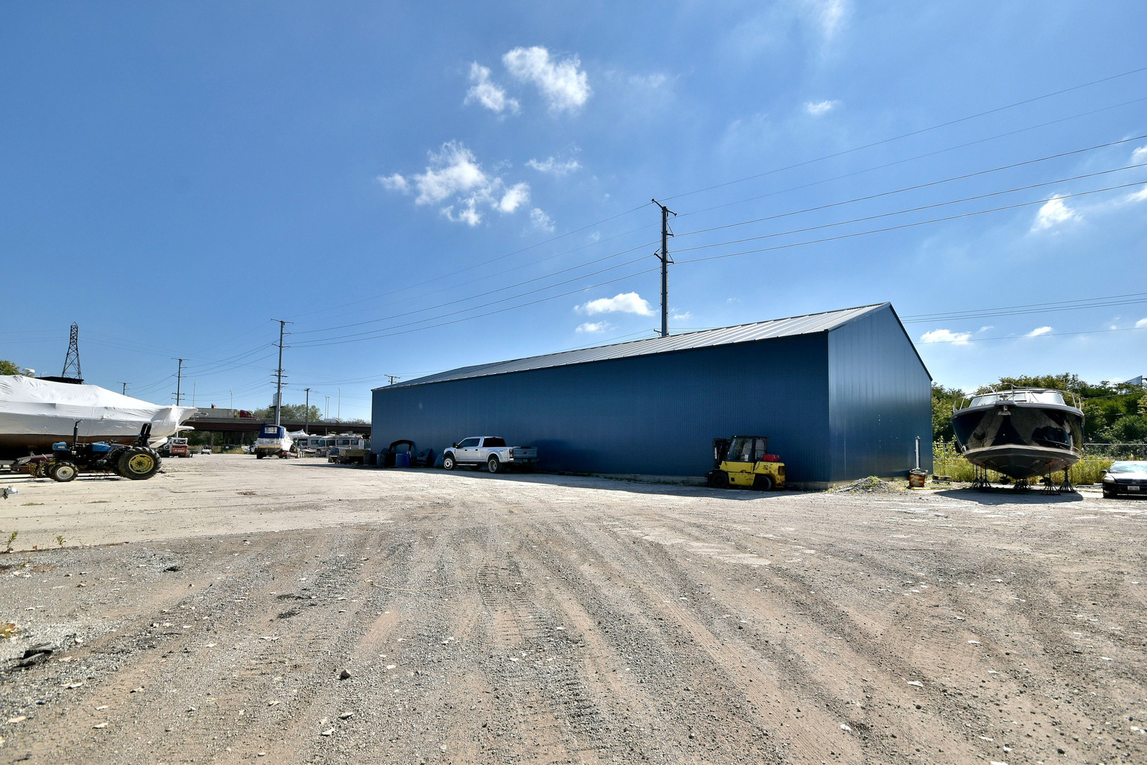 5700 W 41st Street, Forest View, IL 60402