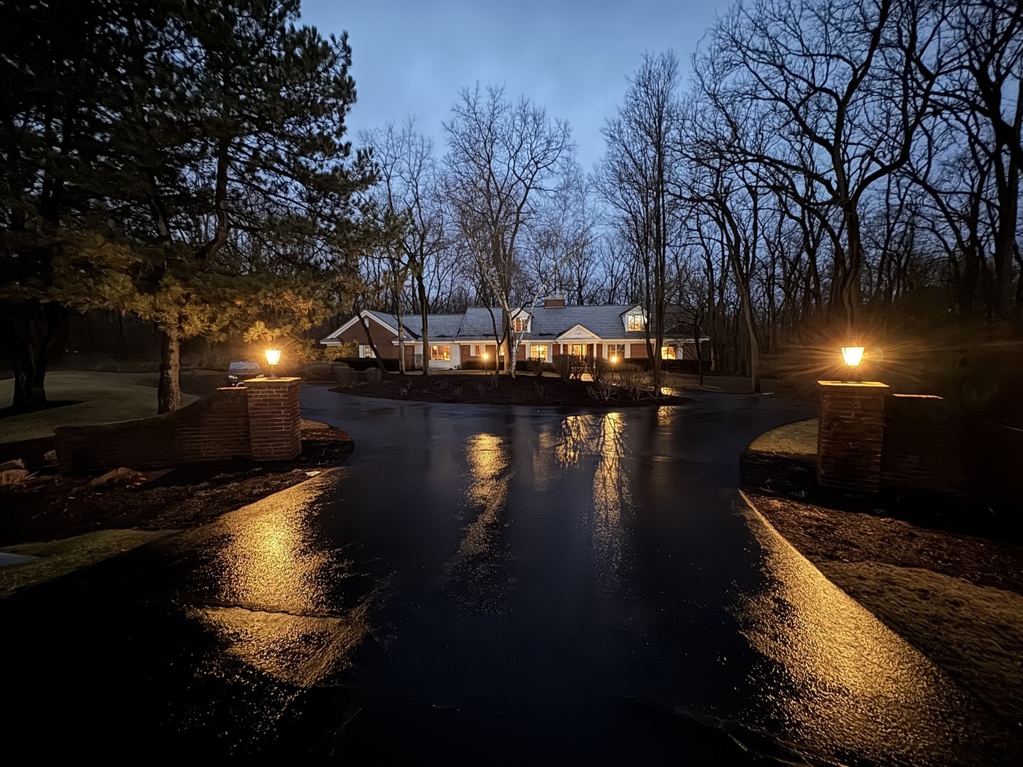 83 Oak Creek Drive, Yorkville, IL 60560