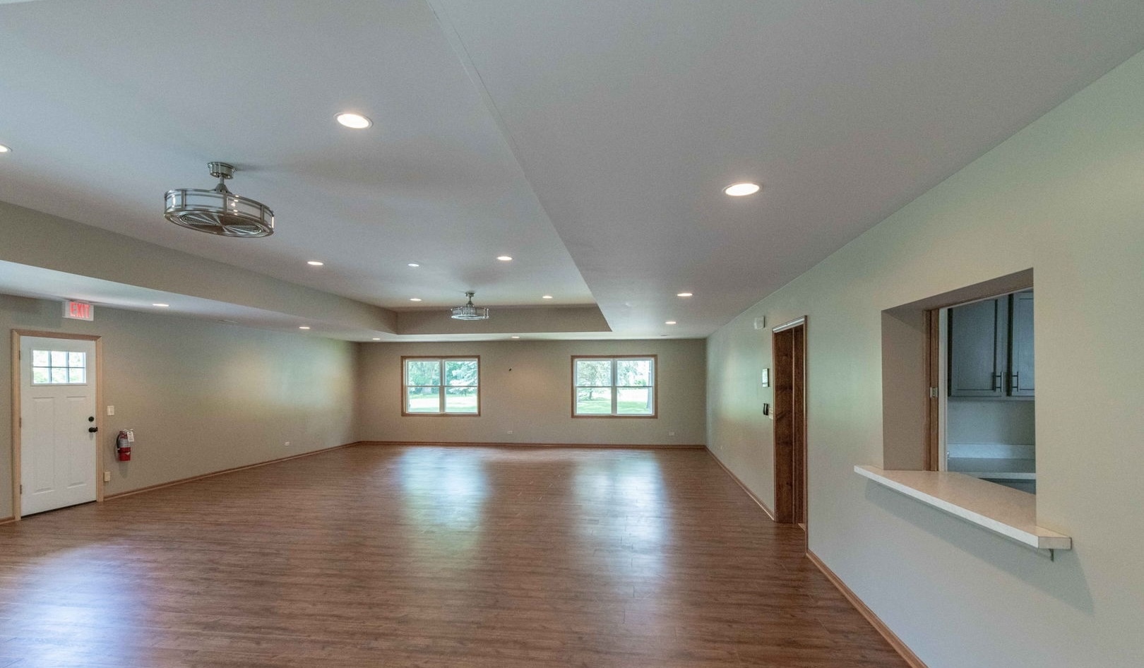 83 Oak Creek Drive, Yorkville, IL 60560