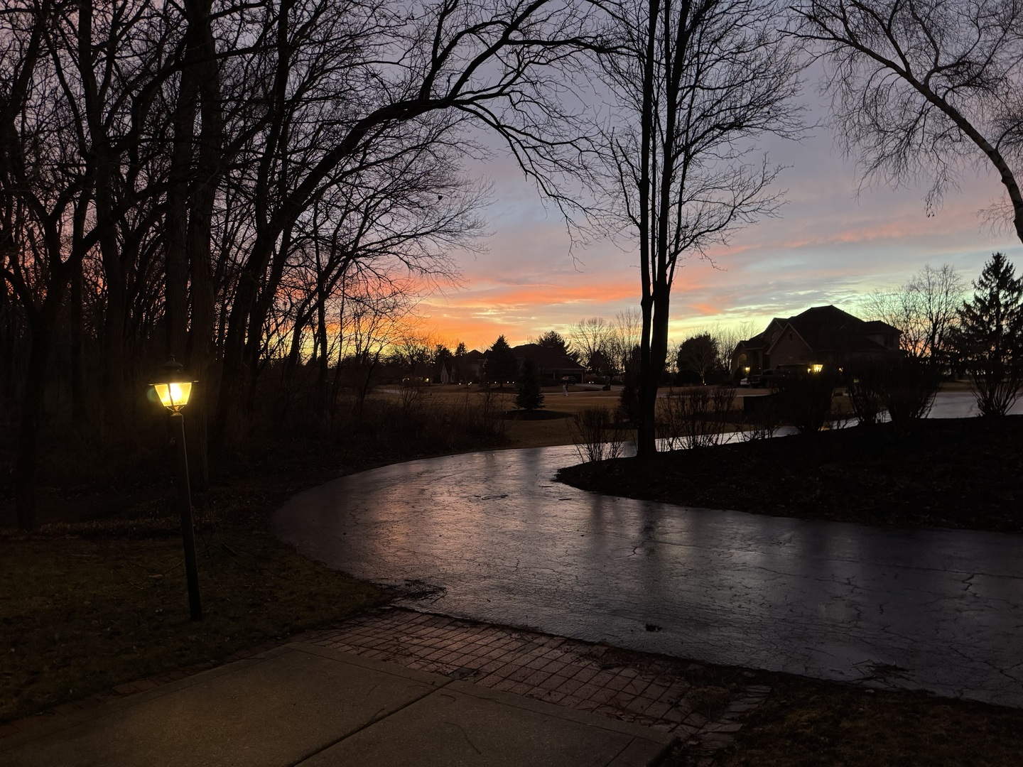 83 Oak Creek Drive, Yorkville, IL 60560