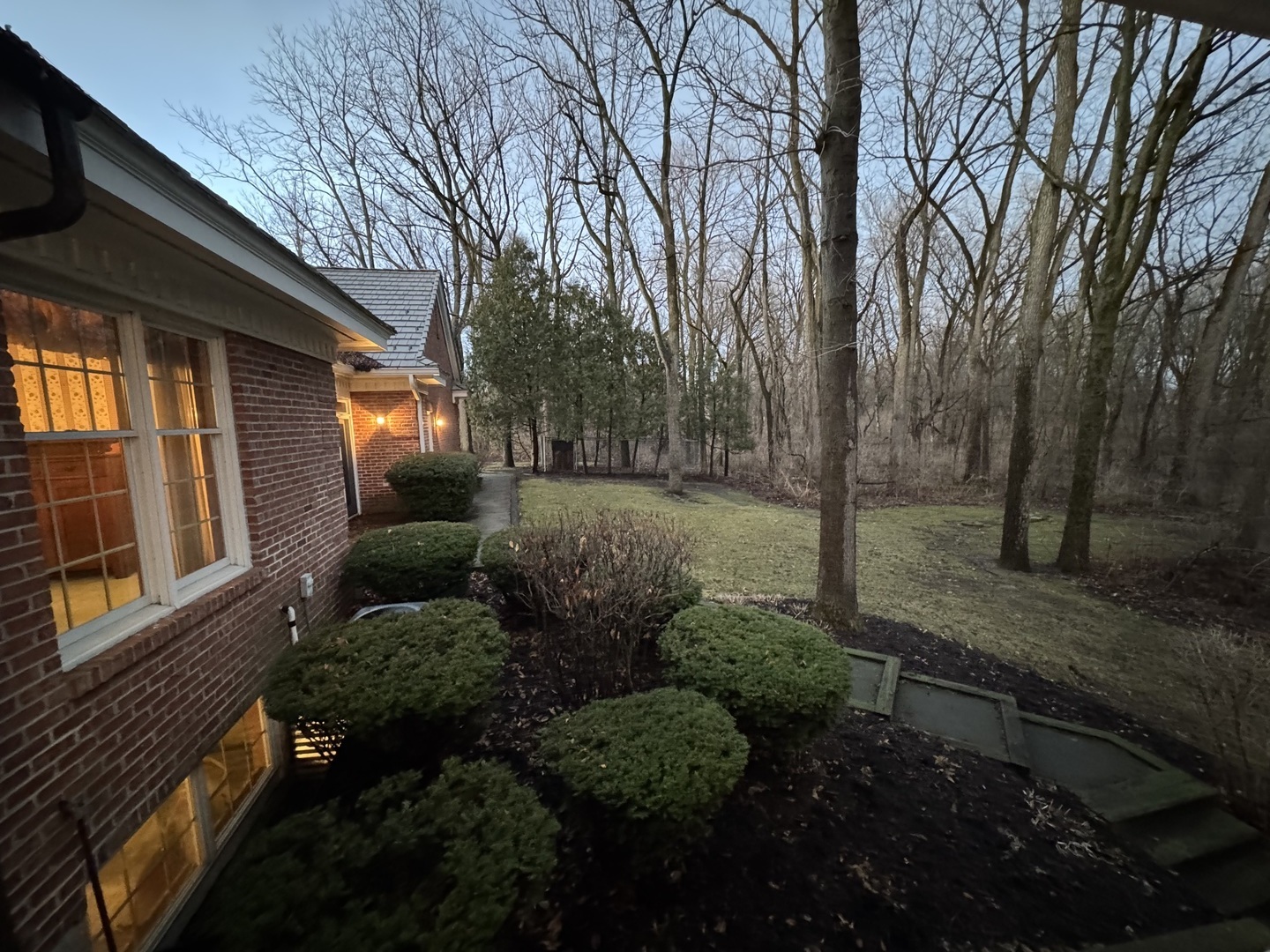 83 Oak Creek Drive, Yorkville, IL 60560