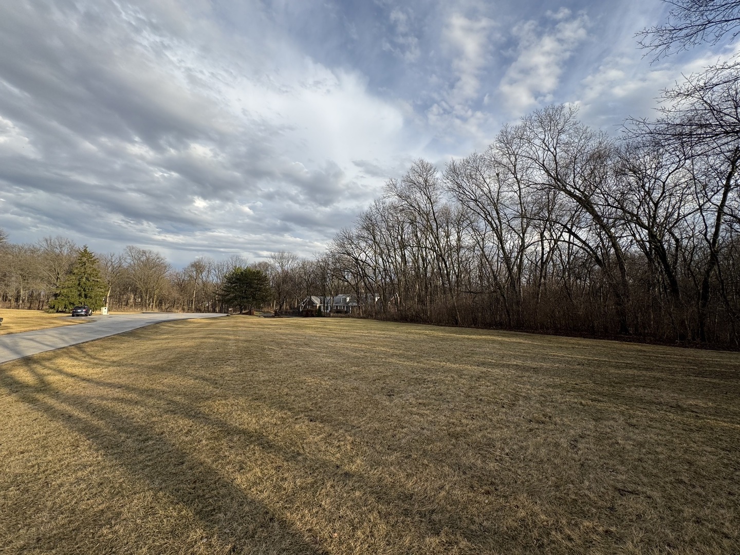 83 Oak Creek Drive, Yorkville, IL 60560