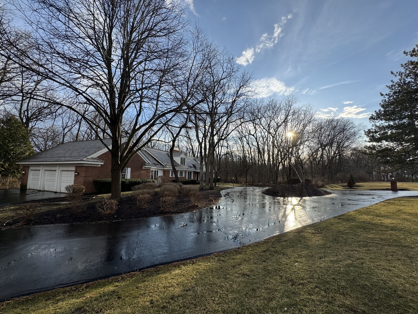 83 Oak Creek Drive, Yorkville, IL 60560