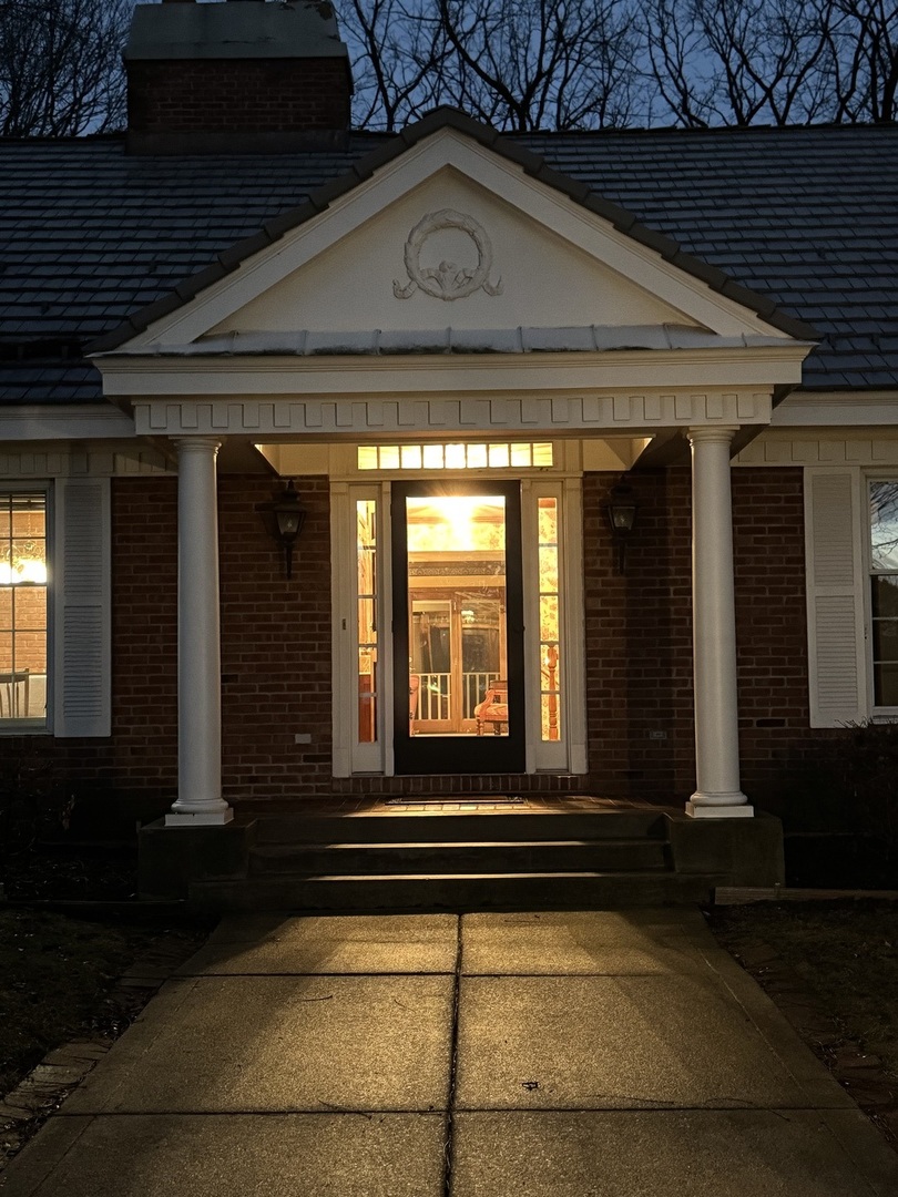 83 Oak Creek Drive, Yorkville, IL 60560