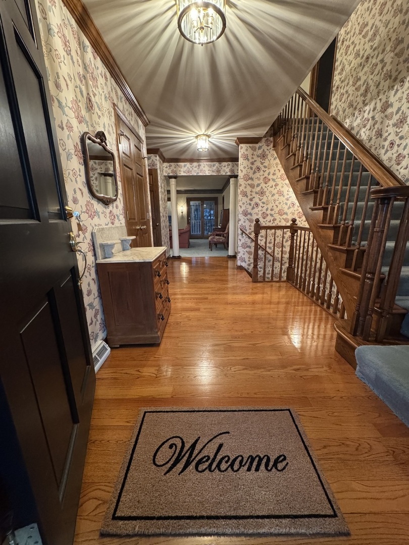 83 Oak Creek Drive, Yorkville, IL 60560