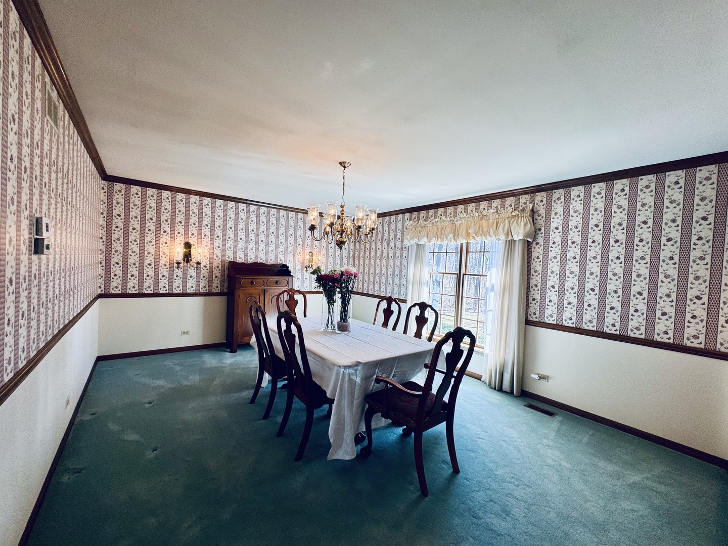 83 Oak Creek Drive, Yorkville, IL 60560