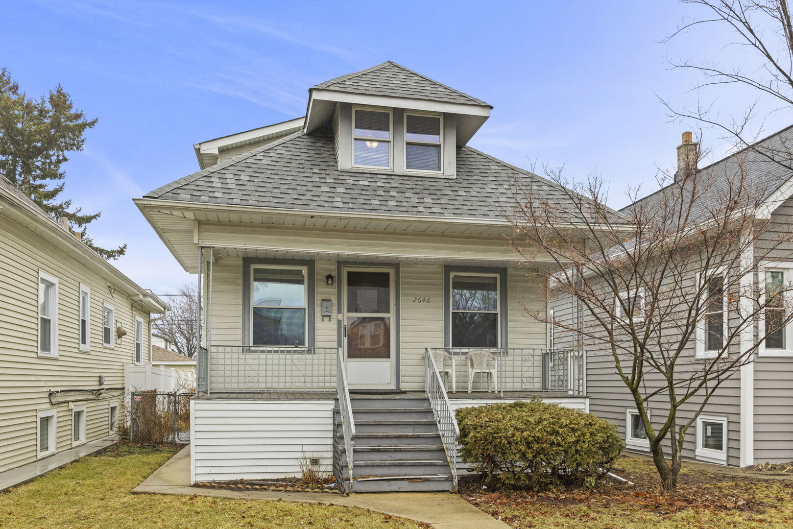 2646 N Mont Clare Avenue, Chicago, IL 60707