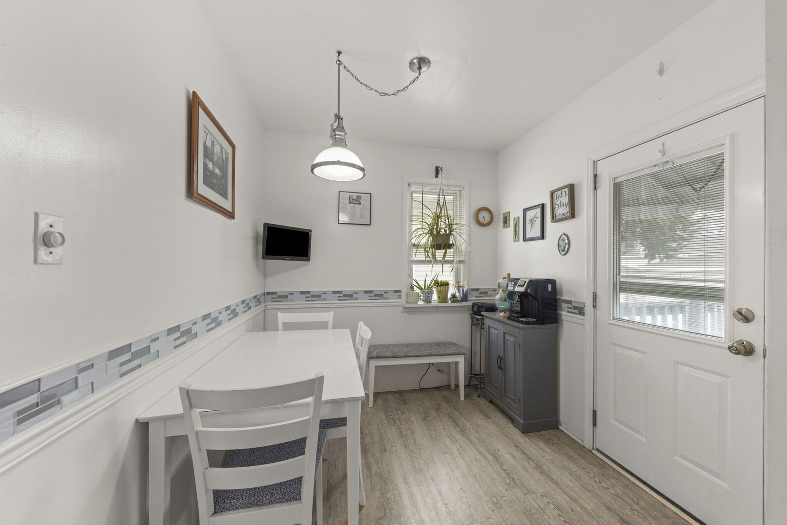 2646 N Mont Clare Avenue, Chicago, IL 60707