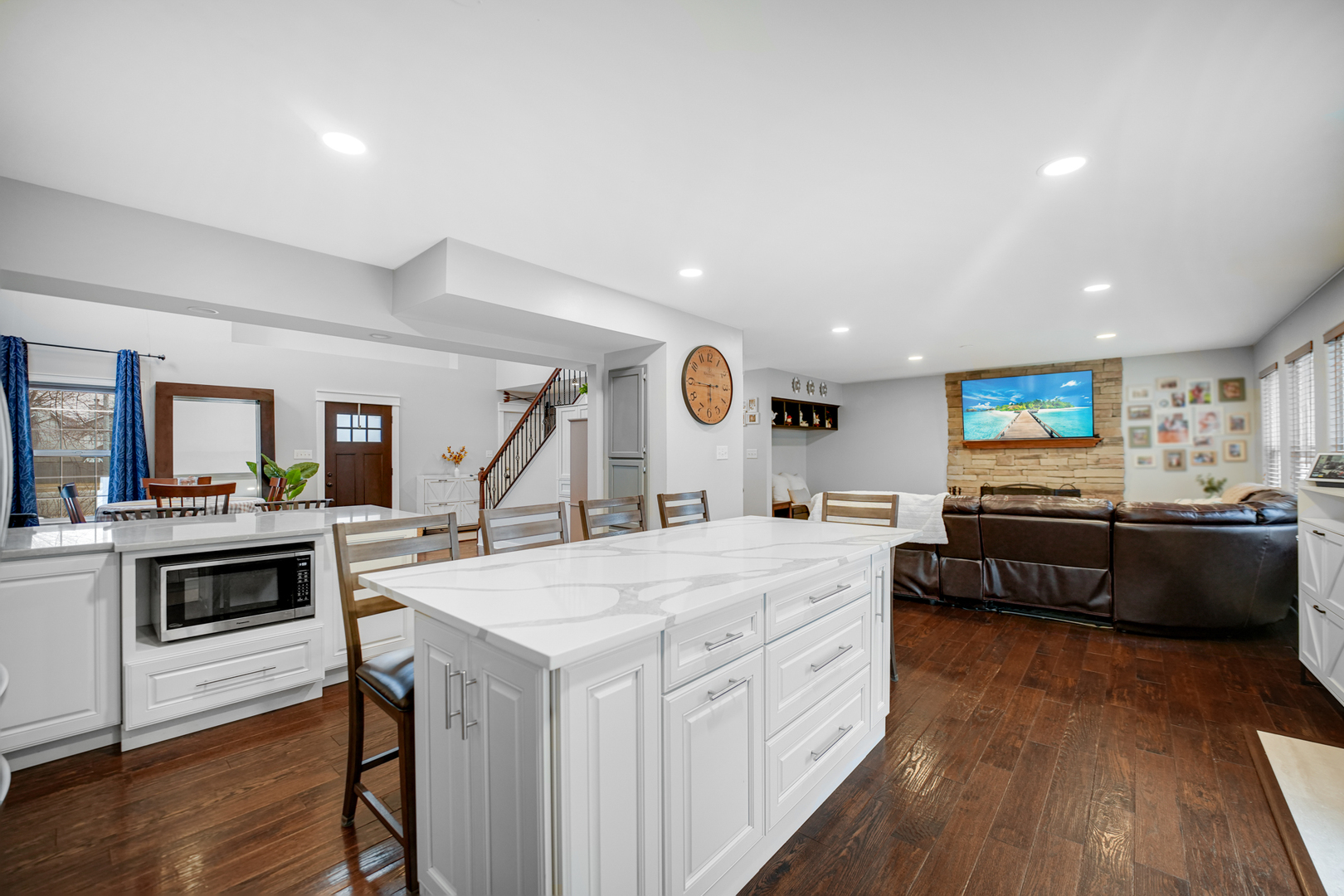 2508 Falls Court, Plainfield, IL 60586