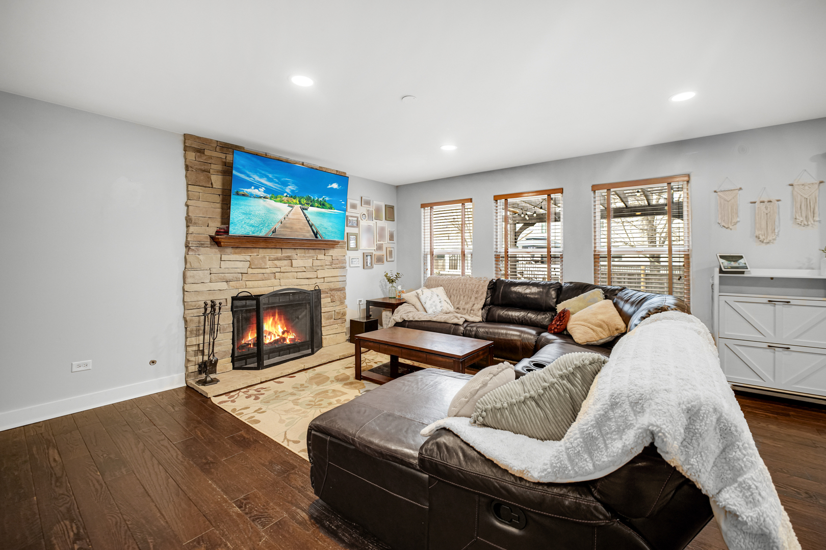 2508 Falls Court, Plainfield, IL 60586