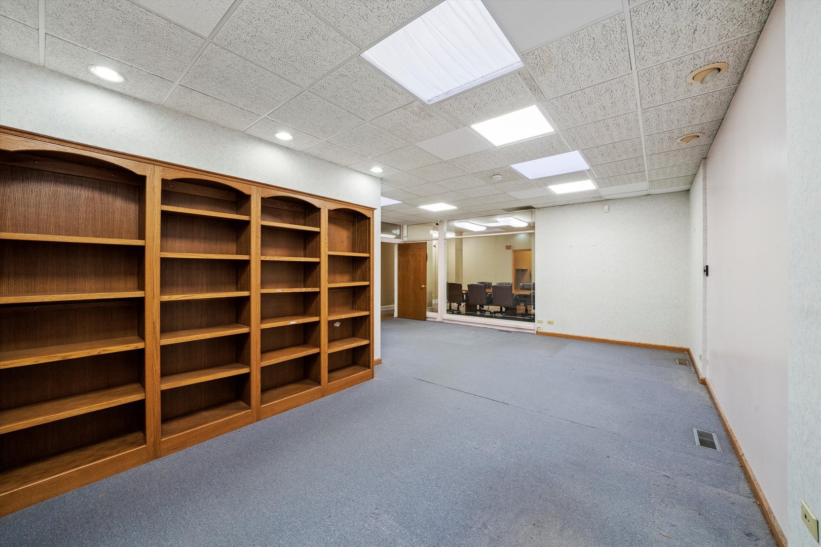 5346 W 95th Street, Oak Lawn, IL 60453