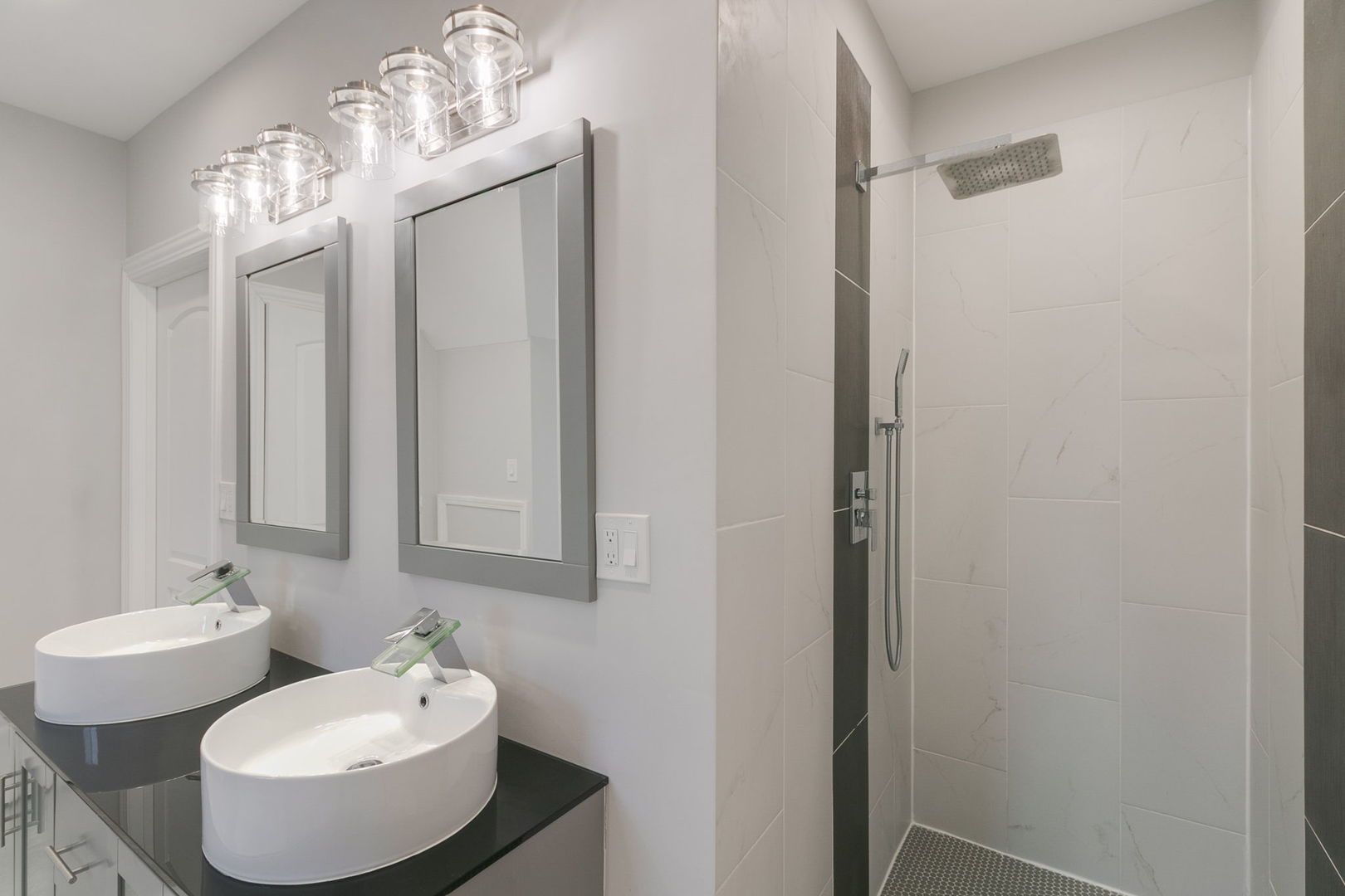 3239 Wesley Avenue, Berwyn, IL 60402