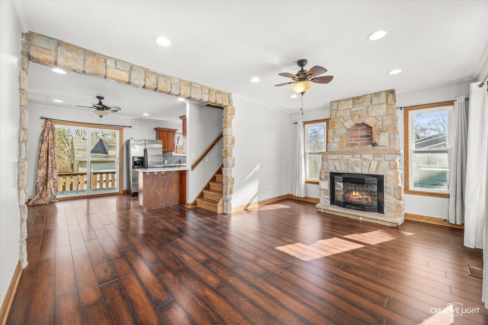 28W608 Ray Street, Warrenville, IL 60555