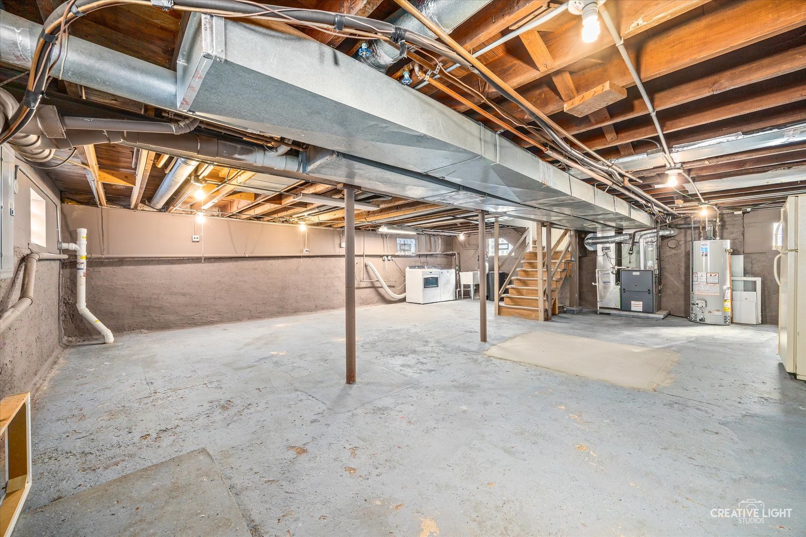 28W608 Ray Street, Warrenville, IL 60555