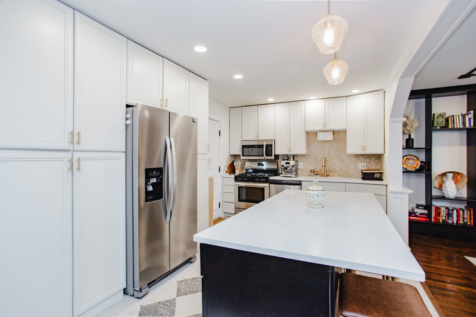 728 Dempster Street #207, Mount Prospect, IL 60056