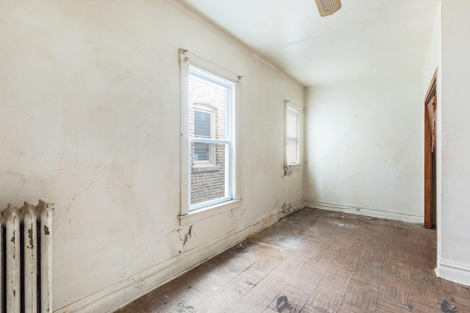 1029 N Leamington Avenue, Chicago, IL 60651