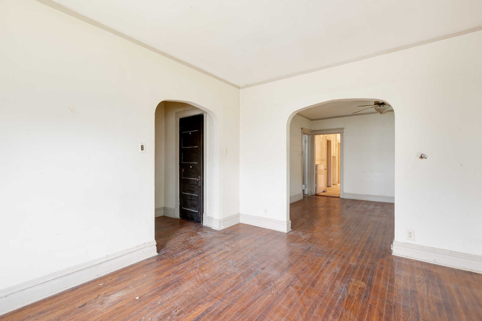 1029 N Leamington Avenue, Chicago, IL 60651