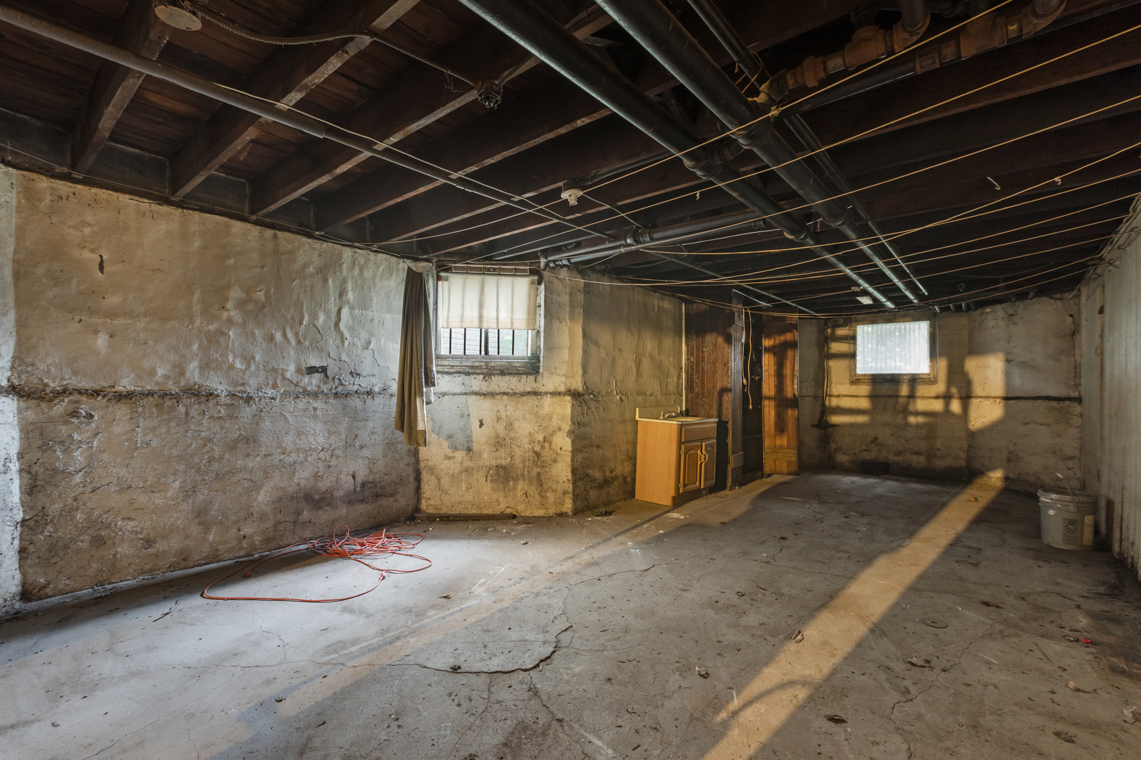 1029 N Leamington Avenue, Chicago, IL 60651