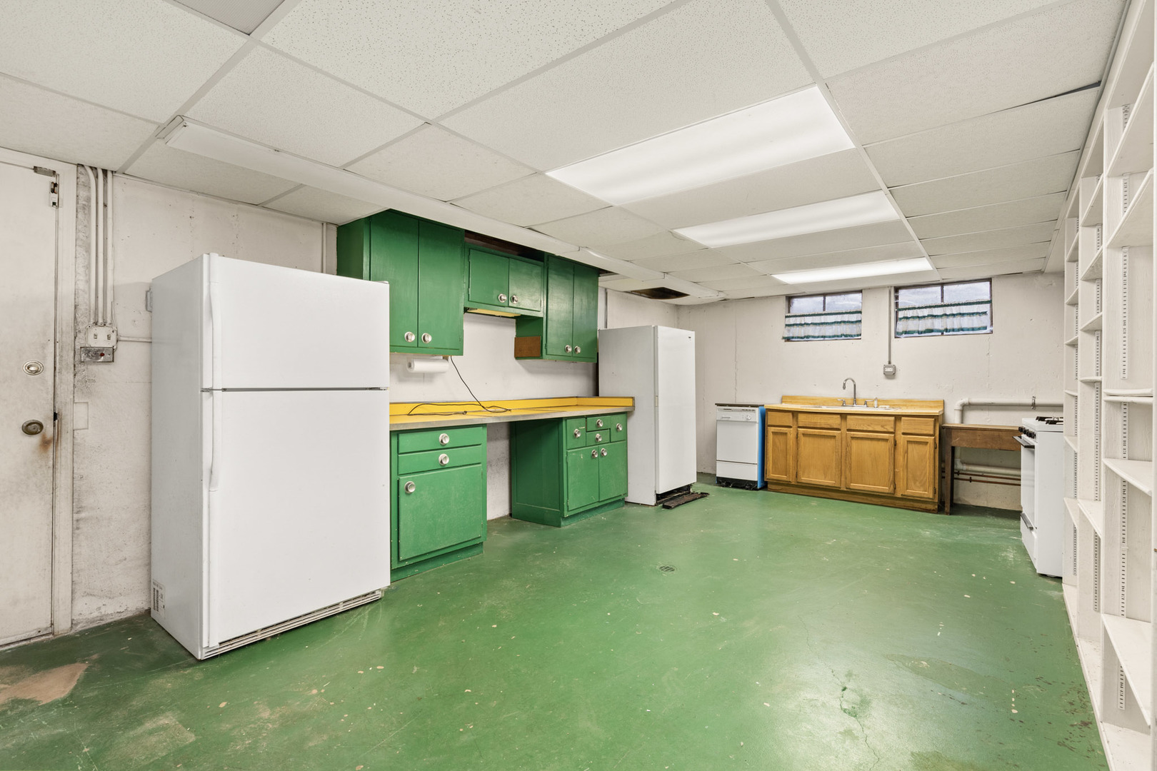 30 Strauss Lane, Olympia Fields, IL 60461