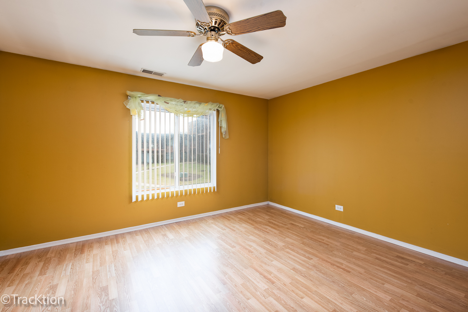 631 Derry Court #2C, Schaumburg, IL 60193