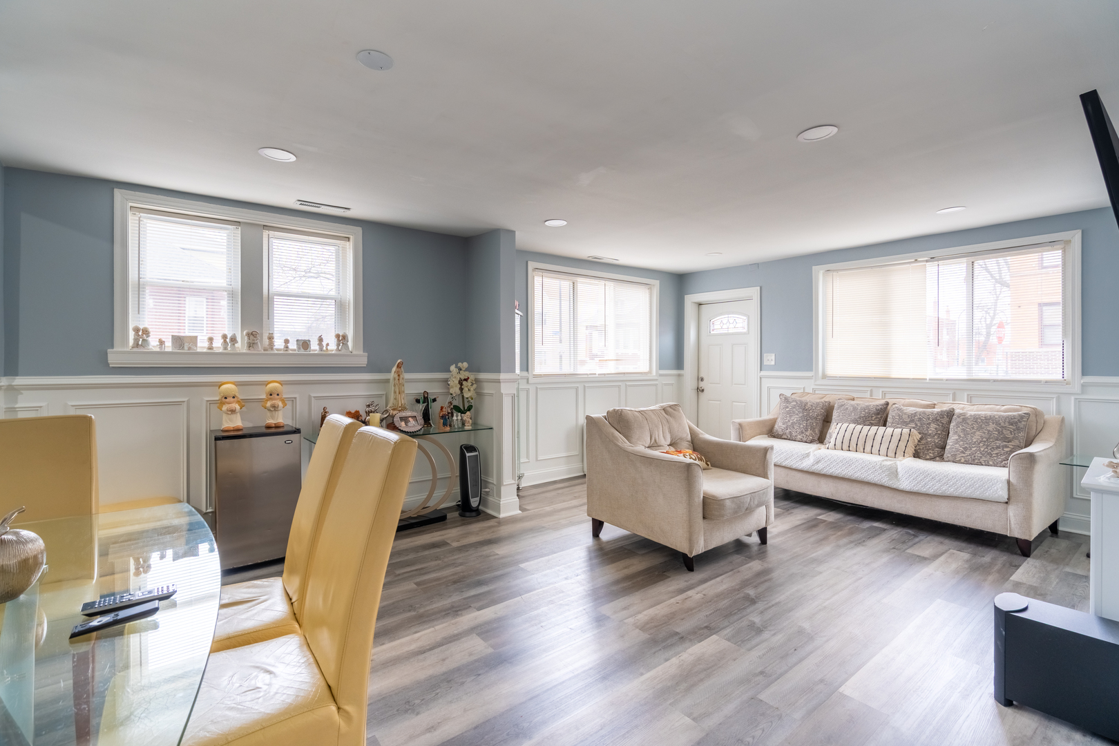 5439 W 23rd Place, Cicero, IL 60804