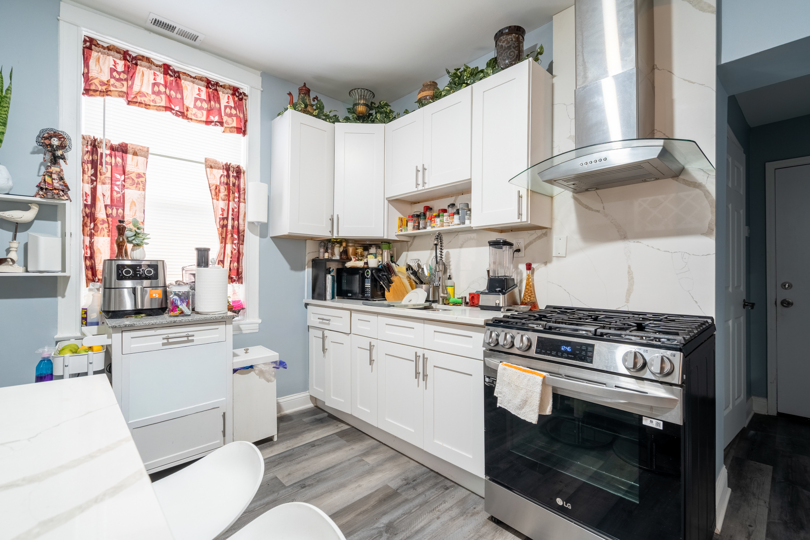 5439 W 23rd Place, Cicero, IL 60804