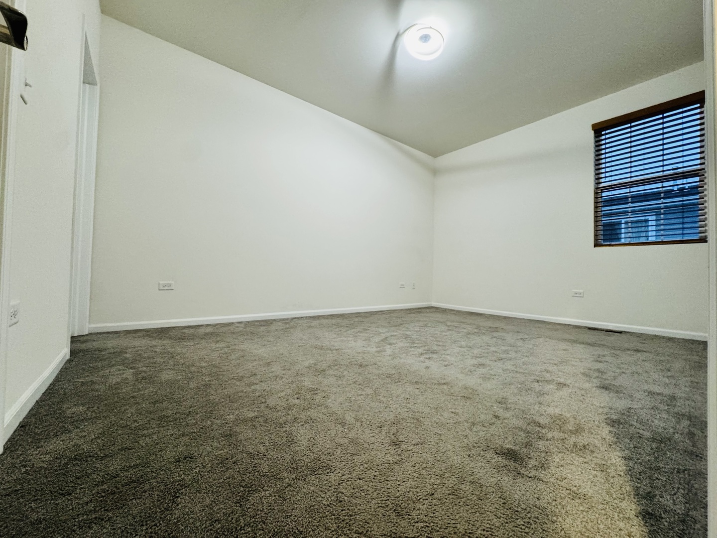 810 Four Seasons Boulevard, Aurora, IL 60504