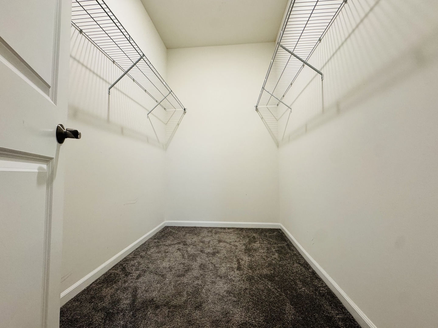 810 Four Seasons Boulevard, Aurora, IL 60504