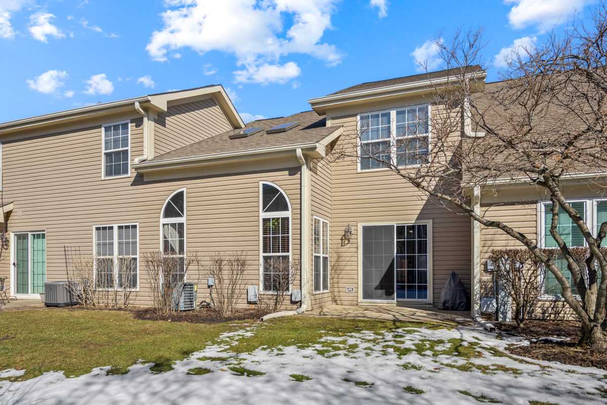 733 Clover Hill Court, Elk Grove Village, IL 60007